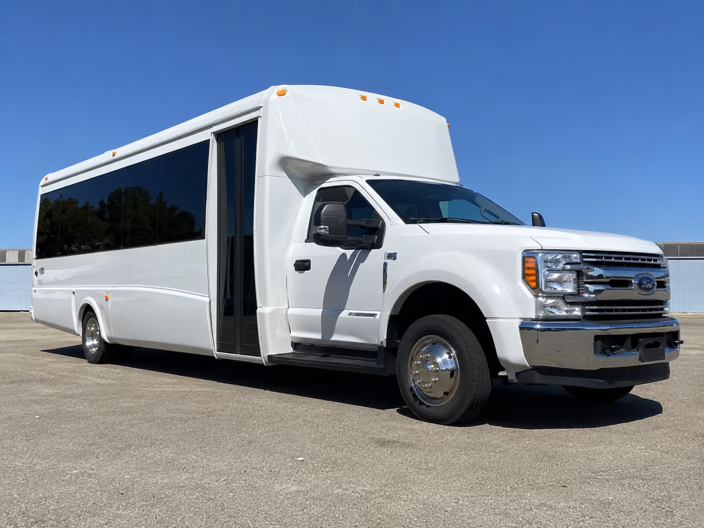 charter buses for large macon high school prom groups
