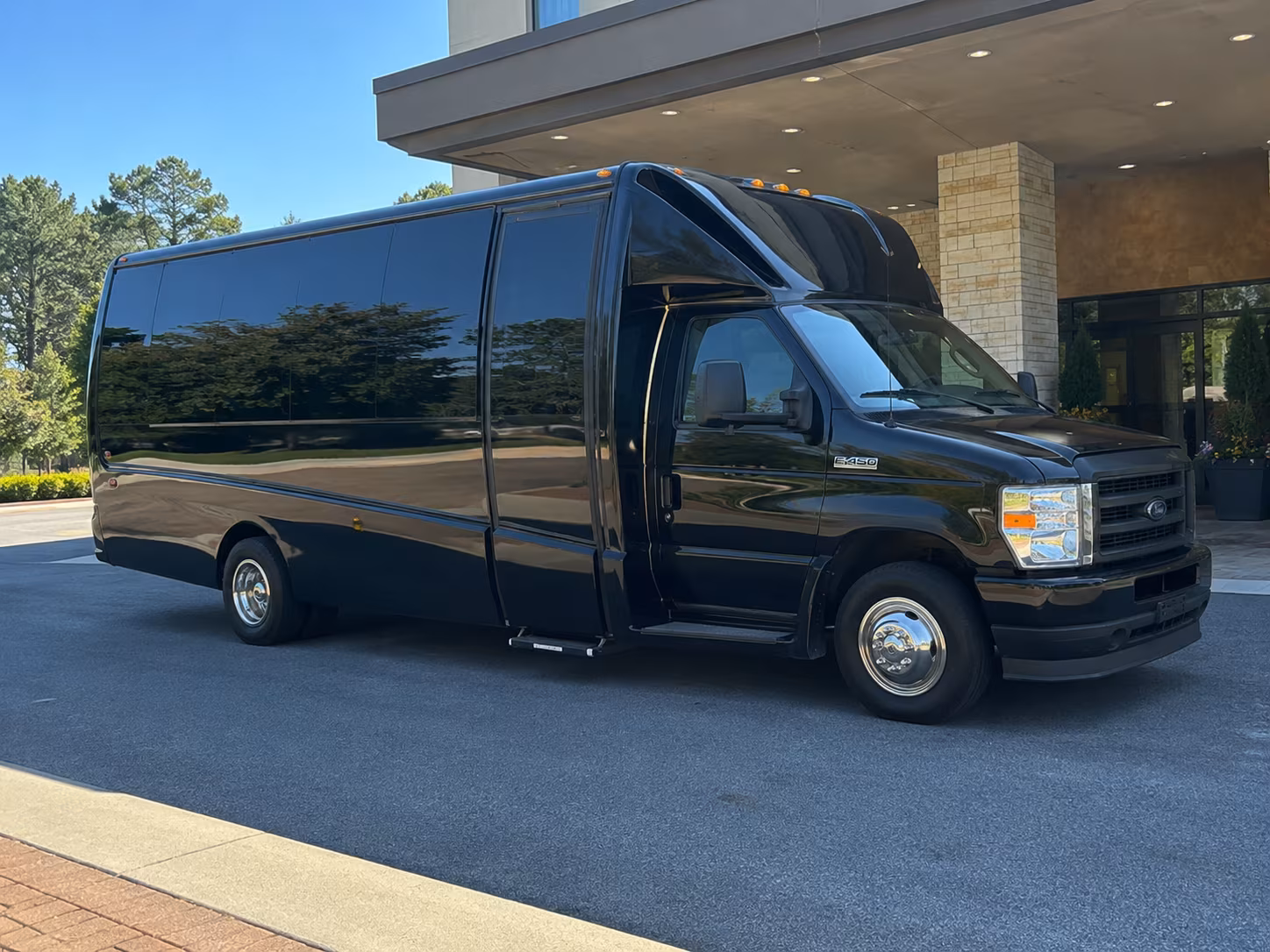 find the perfect transportation for your next corporate event 3