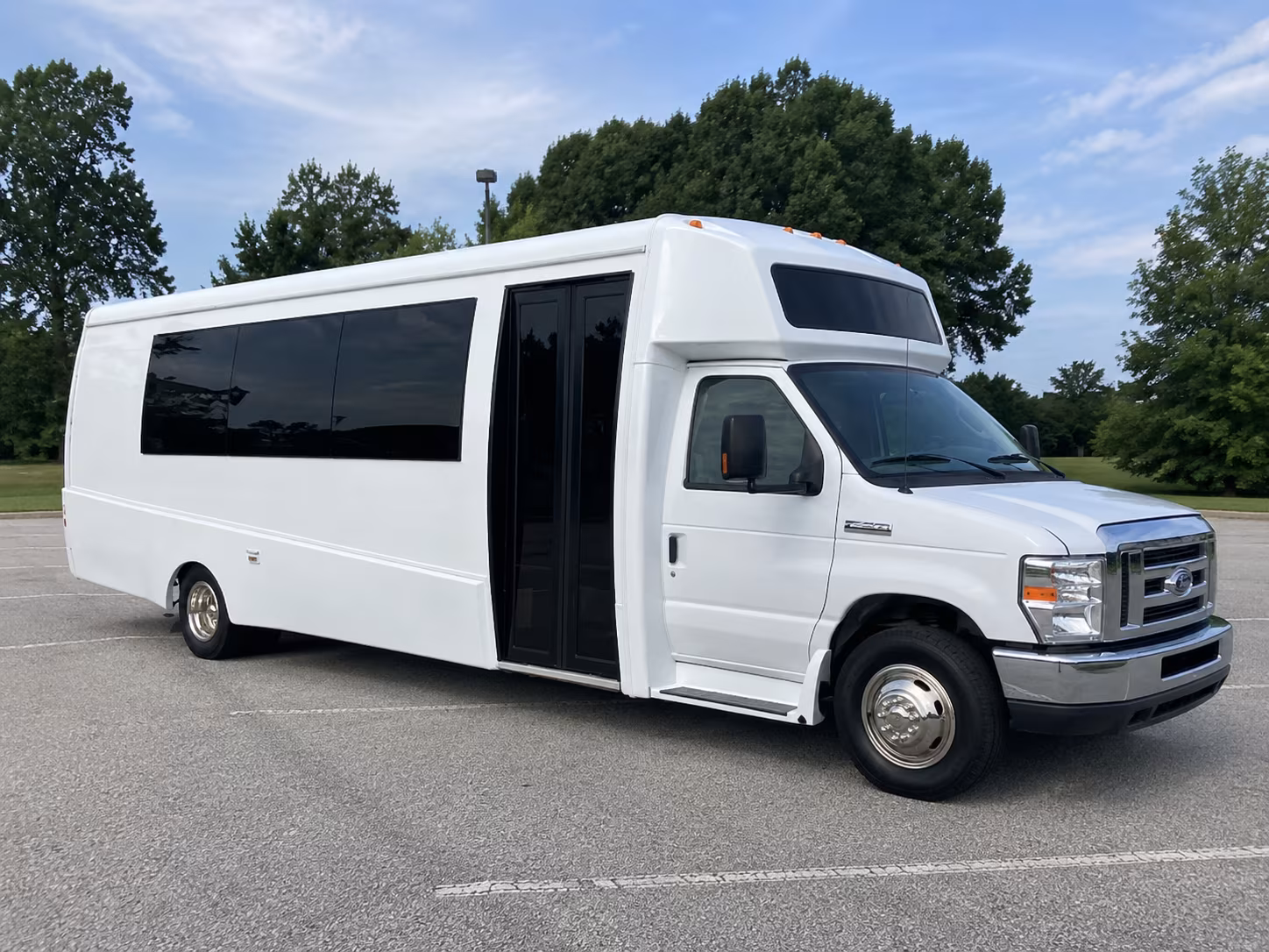 macon 18 passenger party bus