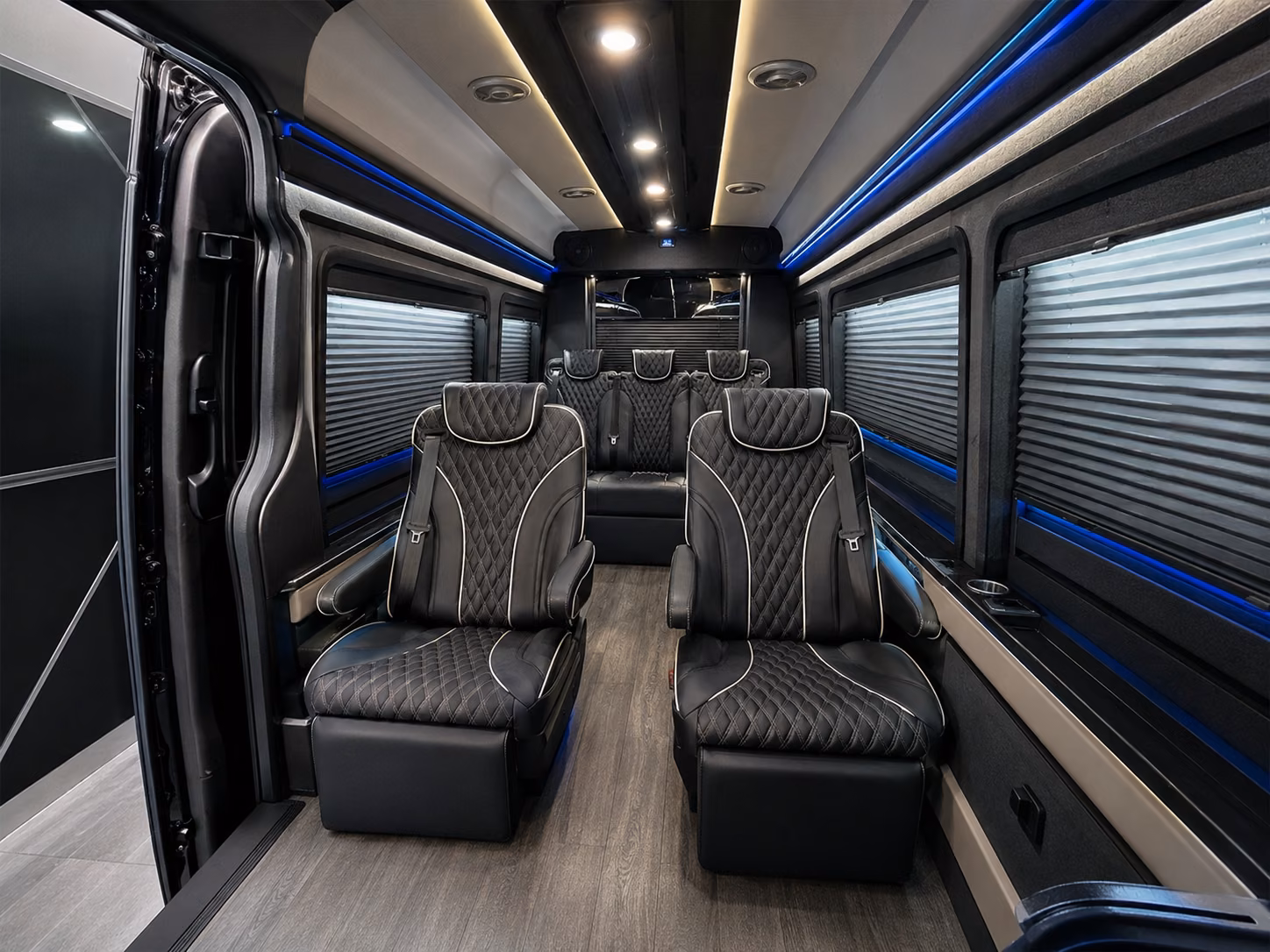 robins air force base and warner robins airport group transportation